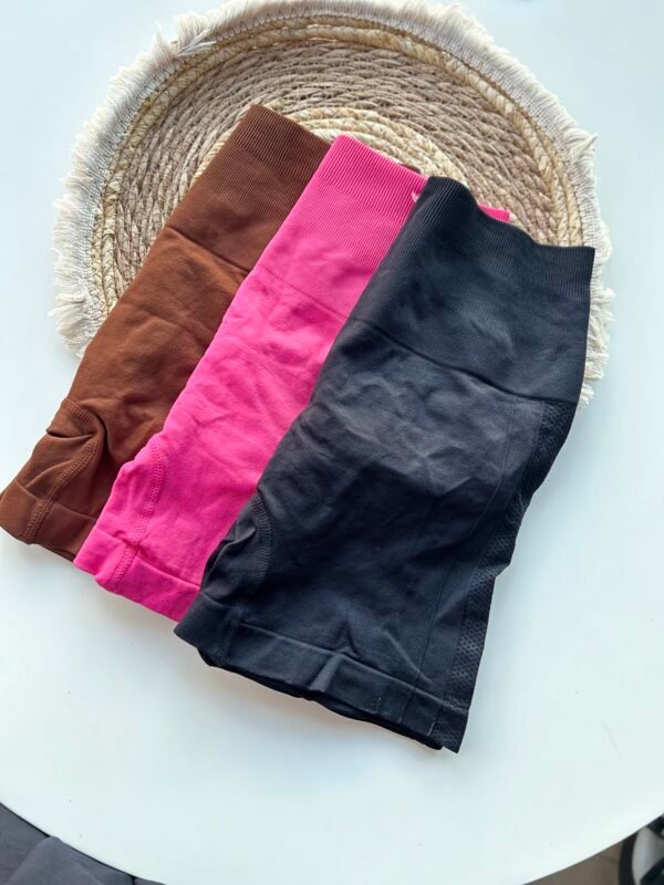 Promo #3 / Short Liso Push up